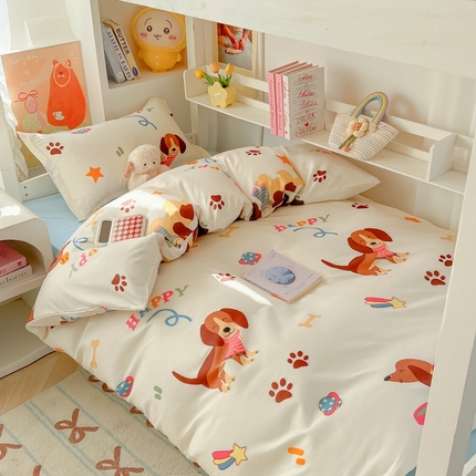 91家纺网 家纺一手货源 找家纺 悦织湾家纺 2025新款印花学生宿舍亲肤芦荟棉三件套单双人四件套轻奢印花磨毛床上用品 腊肠派对