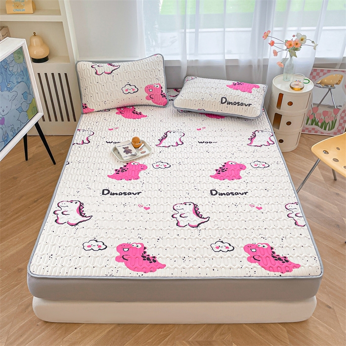 91家纺网 家纺一手货源 找家纺 布卢姆床垫 2025新款5mmA类乳胶凉席床笠套件夏被组合 小恐龙