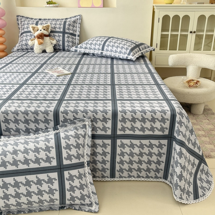 91家纺网 家纺一手货源 找家纺 新印象  2025新款花边老粗布床单款床笠款三件套蓝色千鸟格