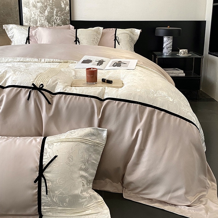 91家纺网 家纺一手货源 找家纺 优悦生活馆 2025年新款工艺款冰丝浮雕拼接四件套 璀璨之恋-香槟