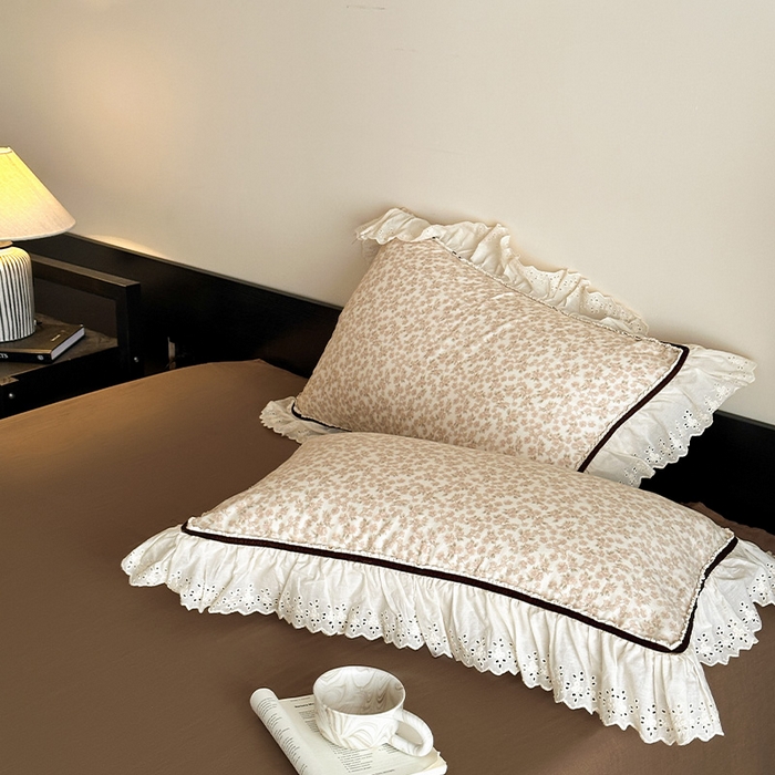 91家纺网 家纺一手货源 找家纺 蓝邻家纺 2025春夏新款全棉纯棉复古双层纱花边织带款四件套 秋之寄语