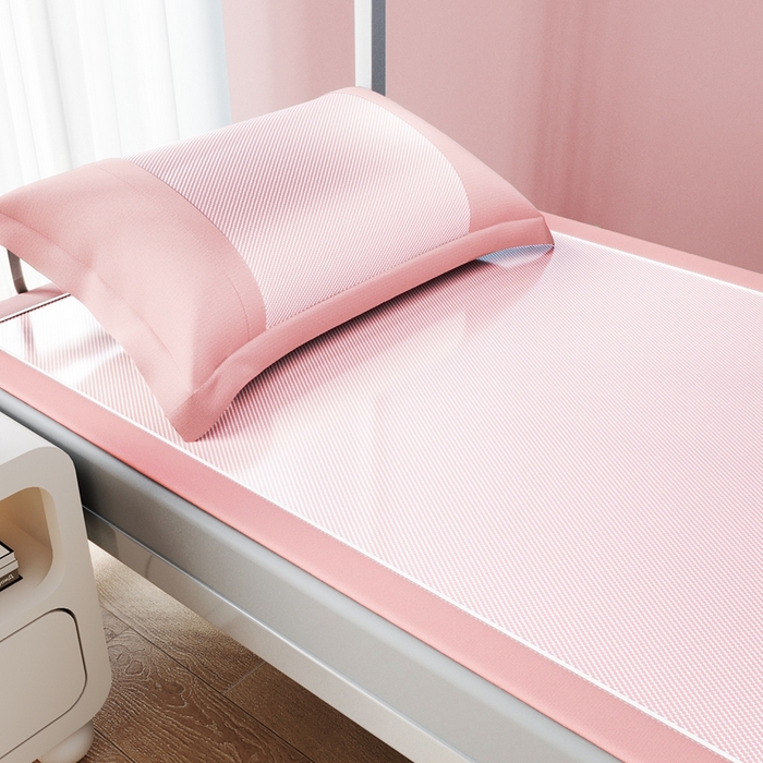 91家纺网 家纺一手货源 找家纺 川悦生活 2025新款纯色凉感冰丝席-小床 眠眠熊猫-银粉