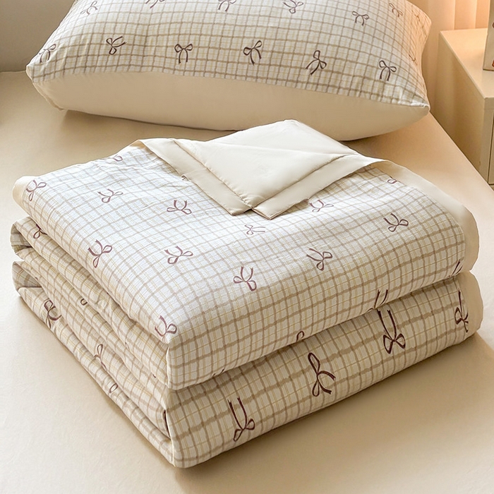 91家纺网 家纺一手货源 找家纺 金喜 2025新款小清新风格有氧针织双层纱大豆被夏被四件套 蝴蝶结