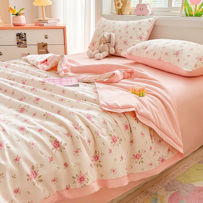 91家纺网 家纺一手货源 找家纺 （总）金喜 2025新款小清新风格有氧针织双层纱大豆被夏被四件套