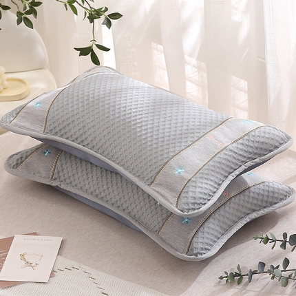 91家纺网 家纺一手货源 找家纺 （总）纽乐家纺 2025夏季夏凉茶香枕头冰丝凉感华夫格凉豆豆茶叶茉莉花枕头枕芯