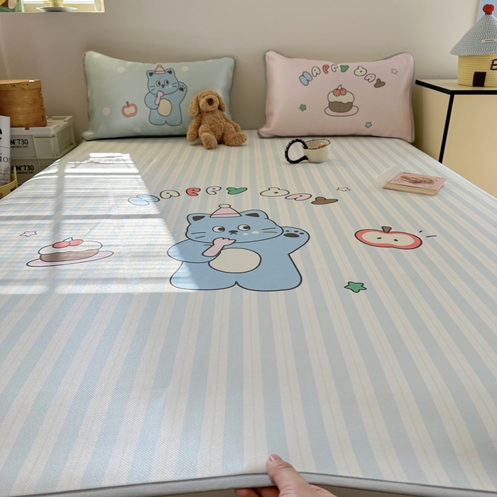 91家纺网 家纺一手货源 找家纺 美乐迪家纺 2025新款碳光凉感冰丝席 派对猫咪