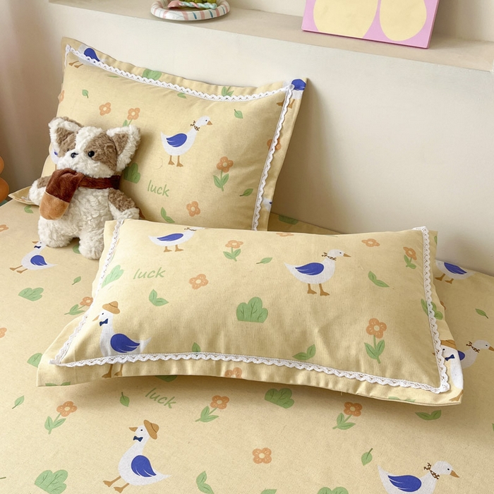 91家纺网 家纺一手货源 找家纺 新印象  2025新款花边老粗布床单款床笠款三件套幸运海鸥