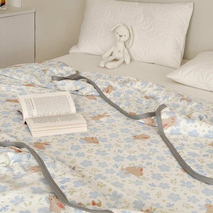 91家纺网 家纺一手货源 找家纺 觅糖家纺 2025新款软糯针织云柔大豆夏被 蓝町兔