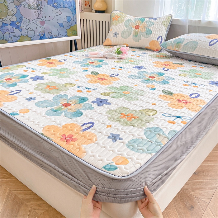 91家纺网 家纺一手货源 找家纺 布卢姆床垫 2025新款5mmA类乳胶凉席床笠套件夏被组合 彩色花园