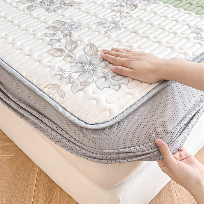 91家纺网 家纺一手货源 找家纺 布卢姆床垫 2025新款5mmA类乳胶凉席床笠套件夏被组合 花艺人间