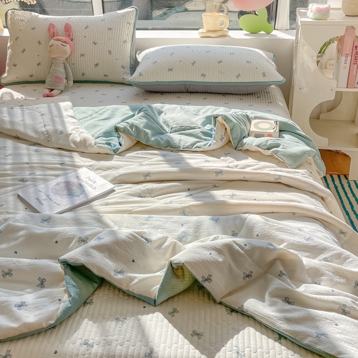 91家纺网 家纺一手货源 找家纺 老帅的工厂店 2025新款a类云感双层纱7a抗菌夏被床盖四件套 倾结