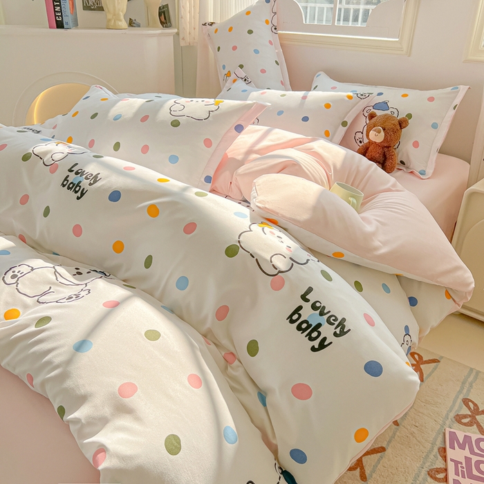 91家纺网 家纺一手货源 找家纺 悦织湾家纺 2025新款亲肤芦荟棉四件套轻奢印花磨毛床上用品亲肤棉四件套 彩点小熊