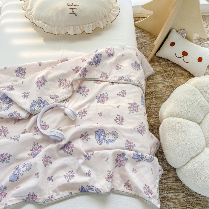 91家纺网 家纺一手货源 找家纺 潮邦 2025新款全棉双层纱多功能盖毯 雨伞兔