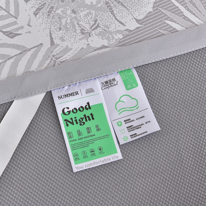 91家纺网 家纺一手货源 找家纺 芯诗曼家纺 2025新款三明治凉感丝提花冰丝席凉席 叶语恋-灰床席款