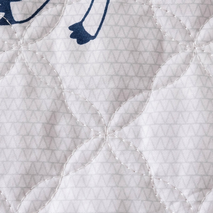 91家纺网 家纺一手货源 找家纺 优乐家纺 2025新款纯棉印花夹棉系列床盖三件套-纽扣款新狂欢乐园