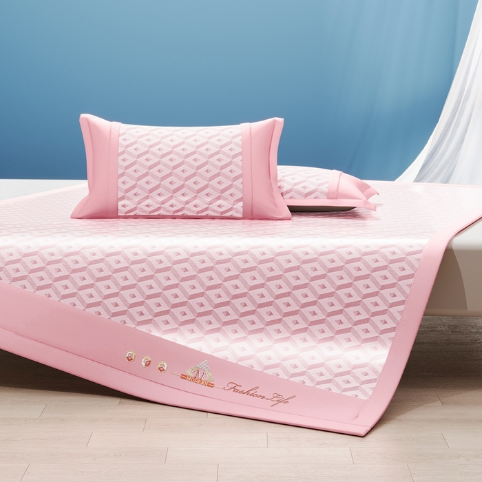 91家纺网 家纺一手货源 找家纺 （总）鑫琪莱家纺 2025新款冰柔凉感丝凉席席子三件套