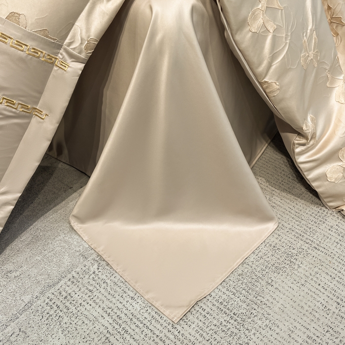 91家纺网 家纺一手货源 找家纺 米彩家纺 2025新款A类水洗真丝金丝浮雕提花绣花四件套 情结-香槟