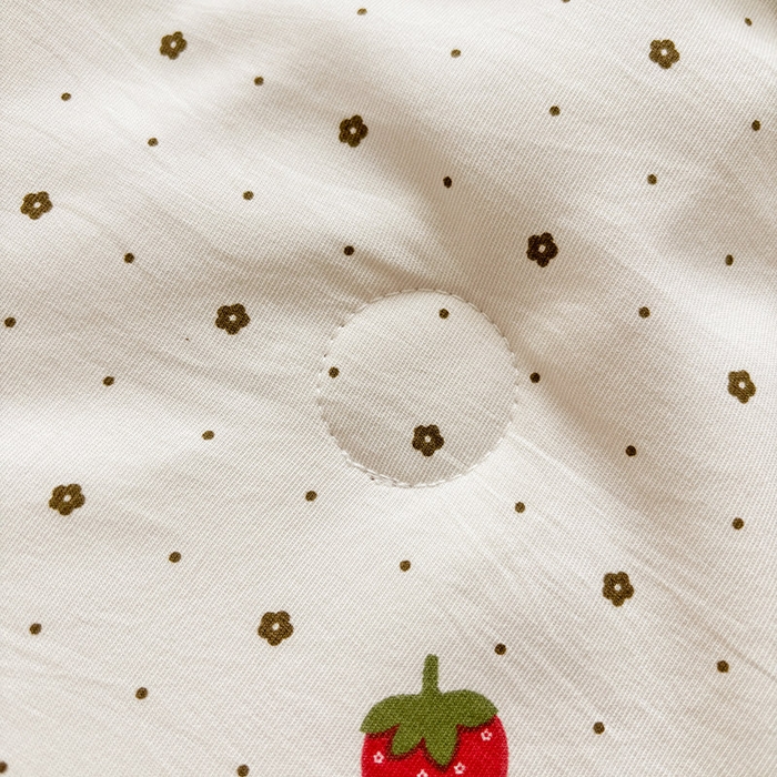 91家纺网 家纺一手货源 找家纺 金喜 2025新款小清新风格有氧针织双层纱大豆被夏被四件套 草莓物语