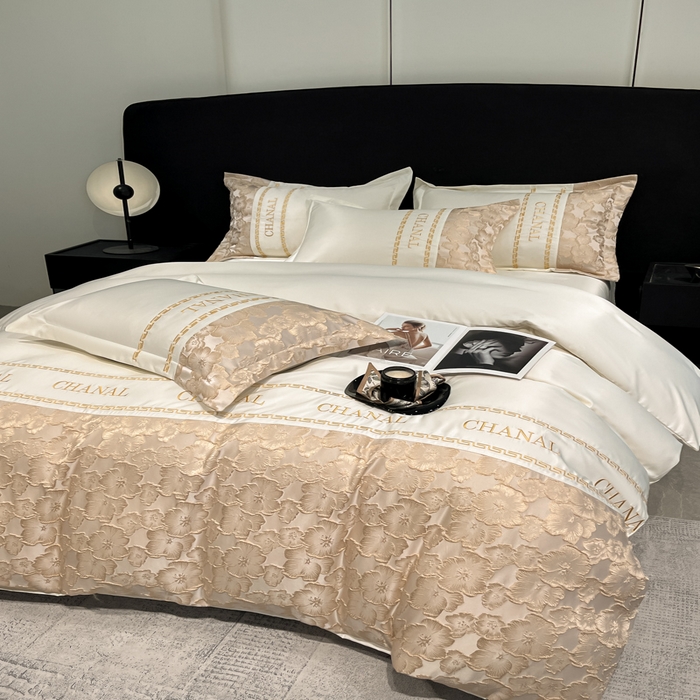 91家纺网 家纺一手货源 找家纺 米彩家纺 2025新款A类水洗真丝金丝浮雕提花绣花四件套 桃花-奶白