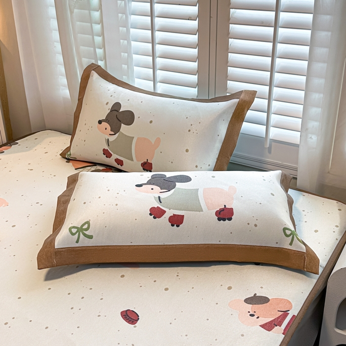 91家纺网 家纺一手货源 找家纺 花言狐语 2025新款真冰藤印花床笠款凉席 腊肠狗