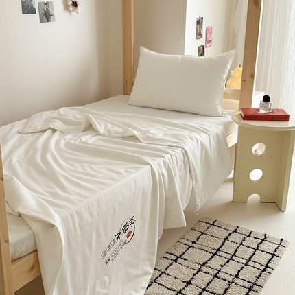 拔萃 2025新款原棉大豆夏被夏季薄被子单人床上下铺空调被 白色