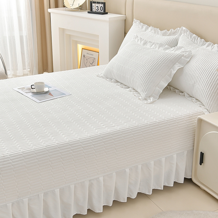 91家纺网 家纺一手货源 找家纺 星窝家纺 2025新款水洗棉花边床裙式多功能床盖三件套 经典奶白