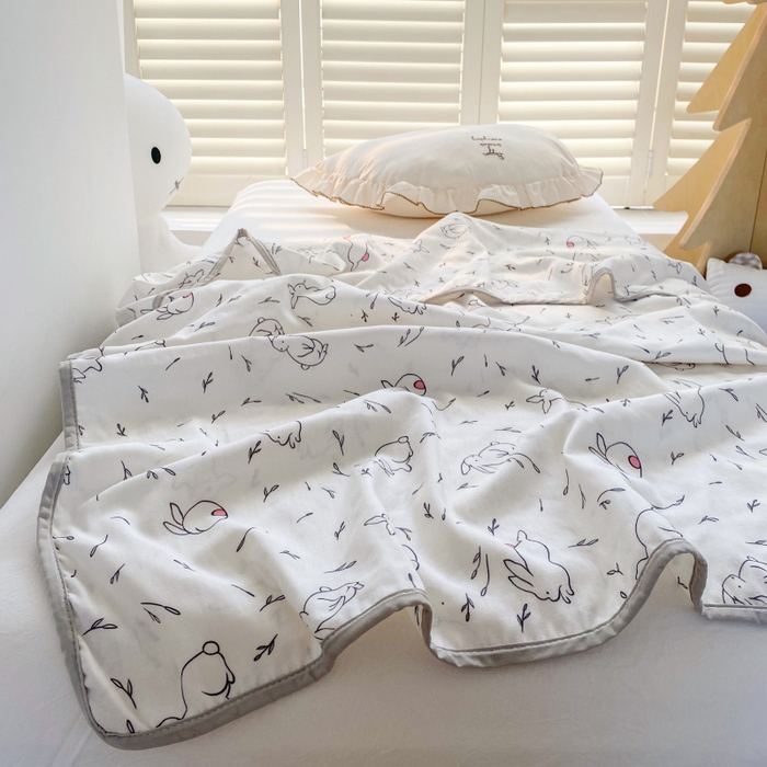 91家纺网 家纺一手货源 找家纺 潮邦 2025新款全棉双层纱多功能盖毯 兔跳跳