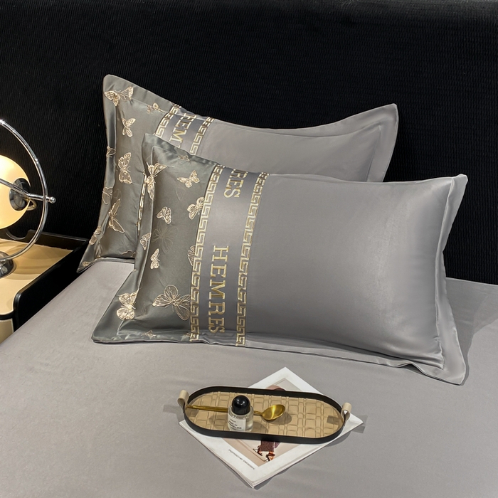 91家纺网 家纺一手货源 找家纺 （总）子曰 2025新款金丝提花浮雕刺绣水洗真丝四件套