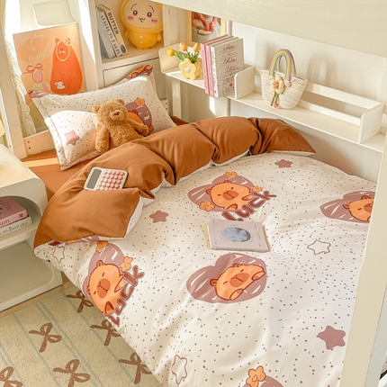 91家纺网 家纺一手货源 找家纺 悦织湾家纺 2025新款印花学生宿舍亲肤芦荟棉三件套单双人四件套轻奢印花磨毛床上用品 卡皮巴拉