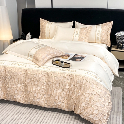 91家纺网 家纺一手货源 找家纺 （总）子曰 2025新款金丝提花浮雕刺绣水洗真丝四件套