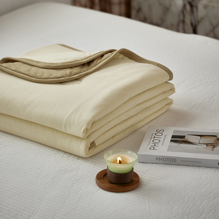 91家纺网 家纺一手货源 找家纺 安莱生活 2025新款全棉纯棉云感针织棉双拼夏被夏凉被空调被 陌上春双拼