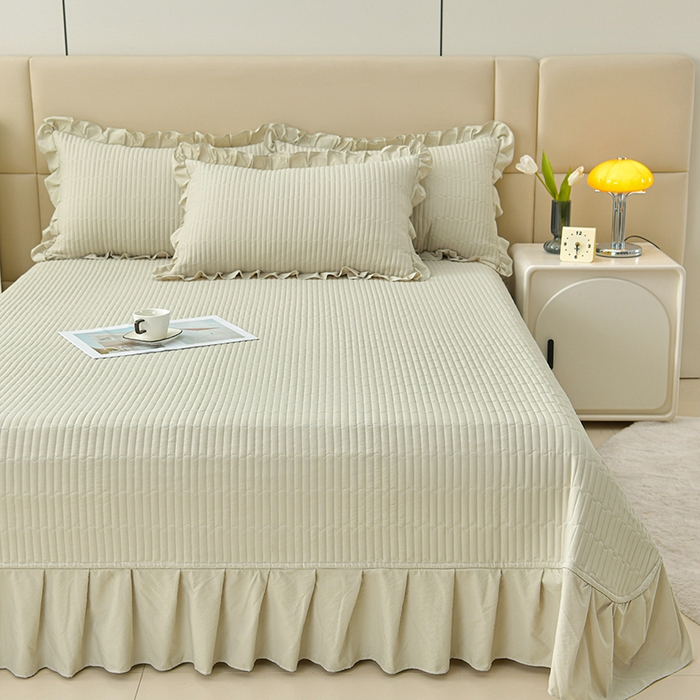 91家纺网 家纺一手货源 找家纺 星窝家纺 2025新款水洗棉花边床裙式多功能床盖三件套 经典豆绿