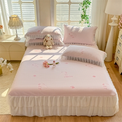 91家纺网 家纺一手货源 找家纺 优贝 2025新款直播爆款卡皮巴拉系列冰豆豆凉席床裙款 卡皮巴拉-粉