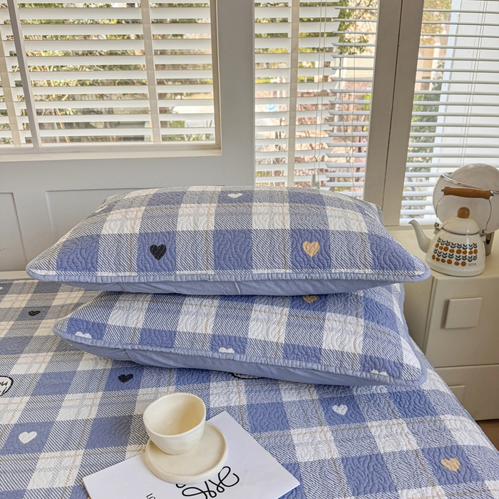 91家纺网 家纺一手货源 找家纺 宜梦家居【需要买家秀请联系老板】 2025新款双面纯棉夹层新疆棉花高温砂洗全棉床盖 爱达拉蓝