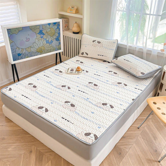 91家纺网 家纺一手货源 找家纺 布卢姆床垫 2025新款5mmA类乳胶凉席床笠套件夏被组合 假期小狗