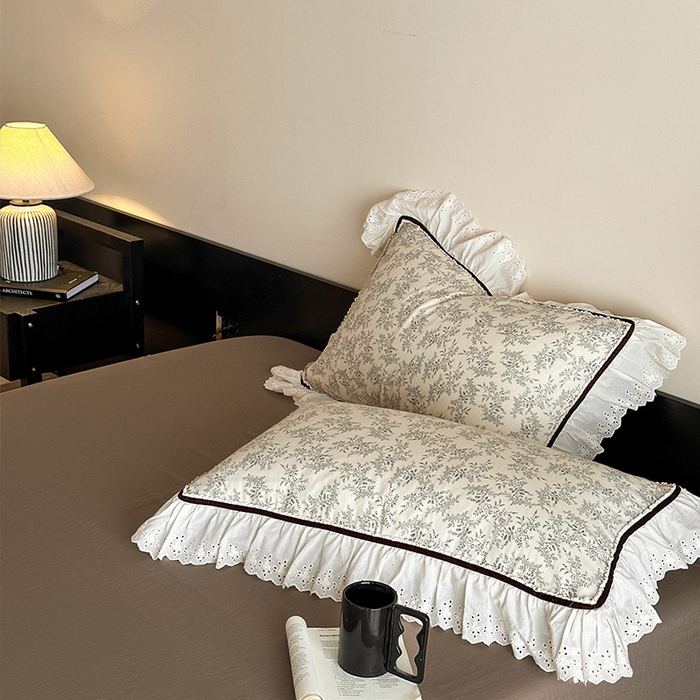 91家纺网 家纺一手货源 找家纺 蓝邻家纺 2025春夏新款全棉纯棉复古双层纱花边织带款四件套 瑞莎-深灰