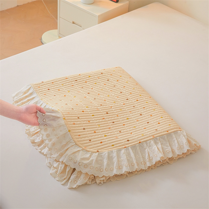 91家纺网 家纺一手货源 找家纺 恒爱家纺2025新款全棉纯棉韩版花边床盖 甜甜蜜蜜