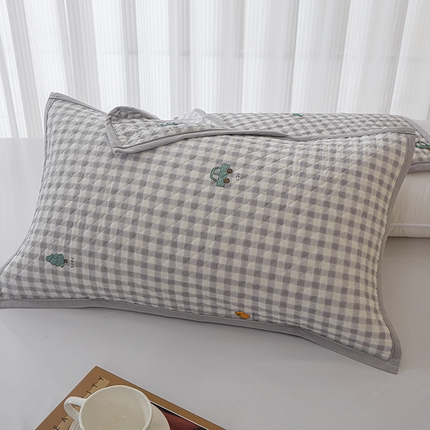 91家纺网 家纺一手货源 找家纺 （总）美宜家 2025新款夏季凉感丝绗缝绑带枕巾隔脏吸汗冰丝枕巾