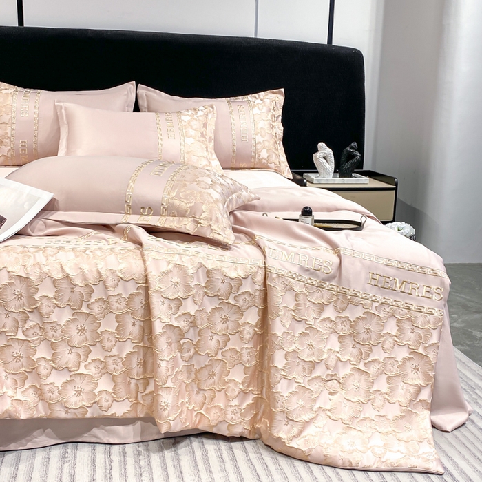 91家纺网 家纺一手货源 找家纺 子曰 2025新款金丝提花浮雕刺绣水洗真丝夏被四件套夏凉被空调被 花开朵朵-粉