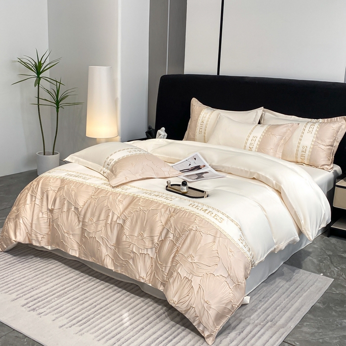 91家纺网 家纺一手货源 找家纺 子曰 2025新款金丝提花浮雕刺绣水洗真丝四件套 花语-米白