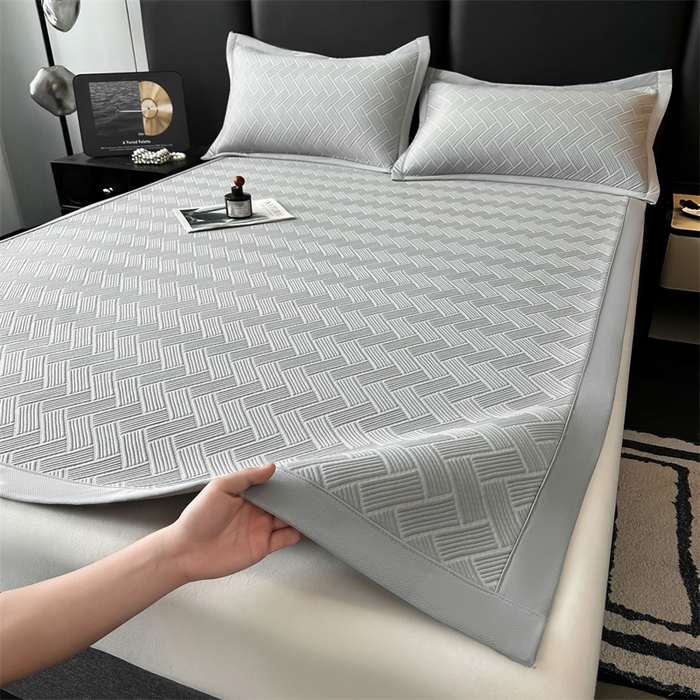 91家纺网 家纺一手货源 找家纺 雯豆家纺 2025夏季新款PE中分子凉感凉席三件套冰丝凉感席子纯色素色成人平铺绑带款 简尚-月影灰