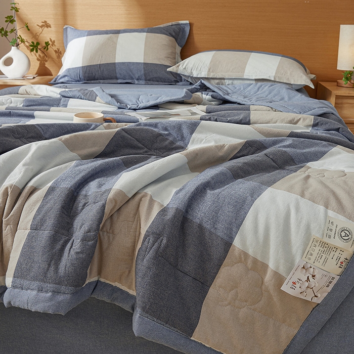 91家纺网 家纺一手货源 找家纺 西域种棉人·千百笠 2025新款A类100%新疆棉花夏凉被纯棉全棉填充原棉空调被手工宽边水洗棉夏被 烟灰大格