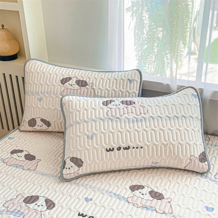 91家纺网 家纺一手货源 找家纺 布卢姆床垫 2025新款5mmA类乳胶凉席床笠套件夏被组合 假期小狗