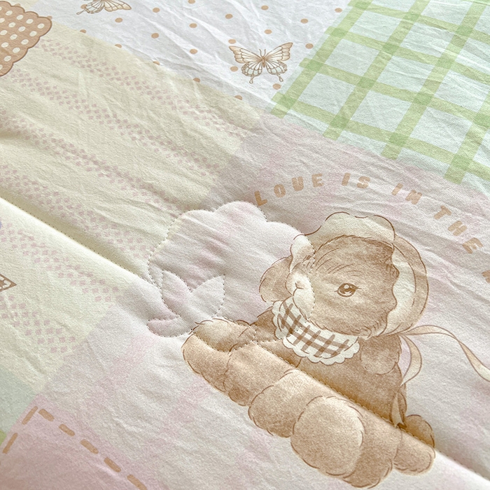 91家纺网 家纺一手货源 找家纺 西域种棉人·千百笠 2025新款A类新疆棉花夏凉被加宽包边水洗棉卡通印花吸湿透气棉花夏被空调被 凌香 宠物格