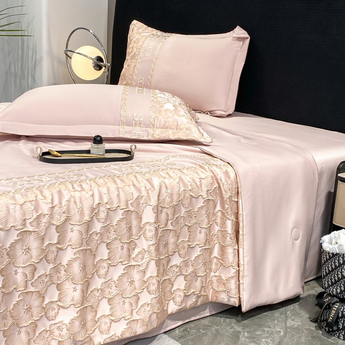 91家纺网 家纺一手货源 找家纺 子曰 2025新款金丝提花浮雕刺绣水洗真丝夏被四件套夏凉被空调被 花开朵朵-粉