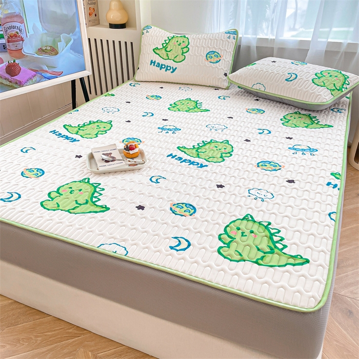 91家纺网 家纺一手货源 找家纺 布卢姆床垫 2025新款5mmA类乳胶凉席床笠套件夏被组合 可爱恐龙