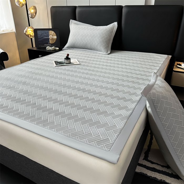 91家纺网 家纺一手货源 找家纺 雯豆家纺 2025夏季新款PE中分子凉感凉席三件套冰丝凉感席子纯色素色成人平铺绑带款 简尚-月影灰