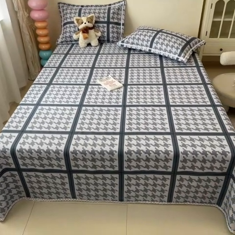 91家纺网 家纺一手货源 找家纺 新印象  2025新款花边老粗布床单款床笠款三件套蓝色千鸟格