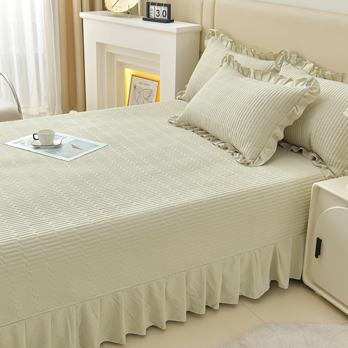 91家纺网 家纺一手货源 找家纺 星窝家纺 2025新款水洗棉花边床裙式多功能床盖三件套 经典豆绿