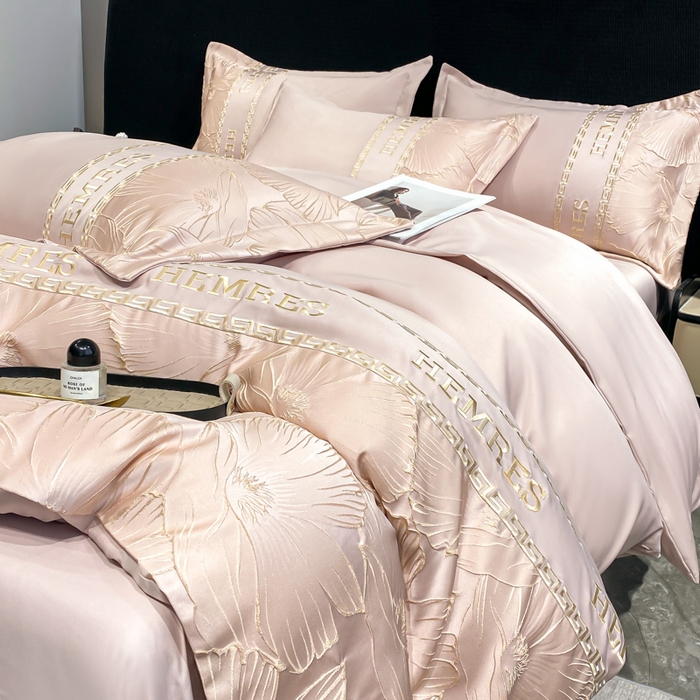 91家纺网 家纺一手货源 找家纺 子曰 2025新款金丝提花浮雕刺绣水洗真丝四件套 花语-粉